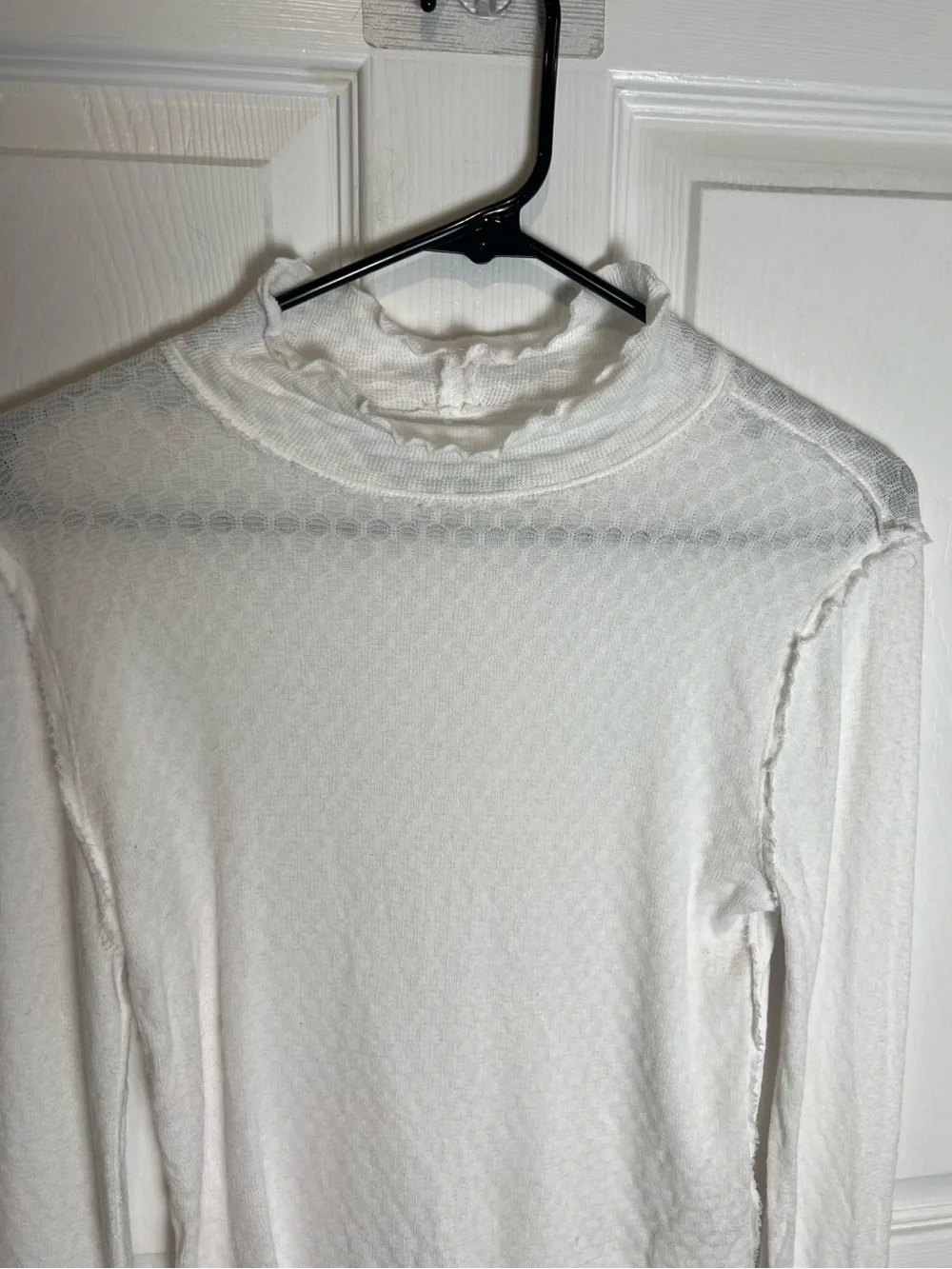 We the free white Sarah pointelle turtle neck size medium - Picture 4 of 9